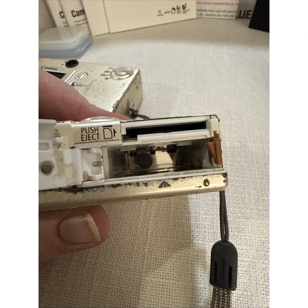 2 - Canon PowerShot SD110 Digital ELPH Camera‎ W OEM Charger - For Parts READ